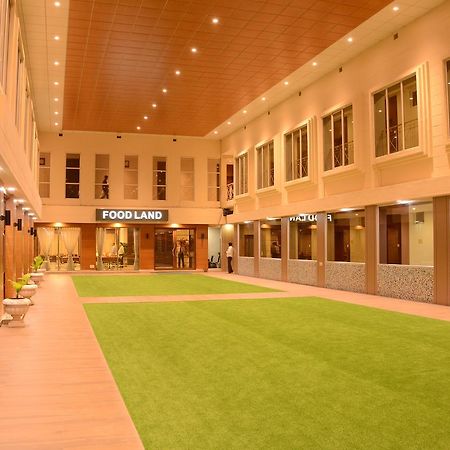 Hotel Prince Residency Будж Екстериор снимка