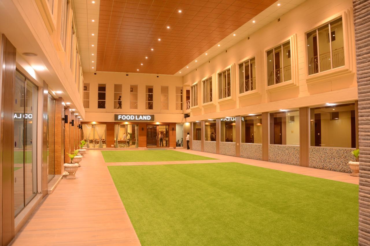 Hotel Prince Residency Будж Екстериор снимка